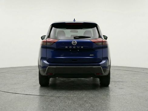 Used 2025 Nissan Rogue SV image 7