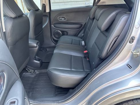Used 2019 Honda HR-V Touring image 15