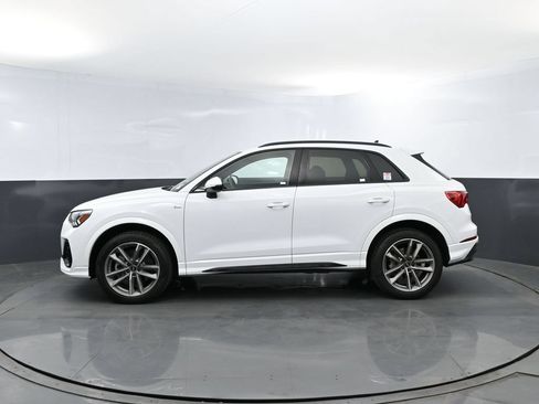 Used 2025 Audi Q3 2.0T Premium w/ Black Optic Sport Package AWD/4WD image 25