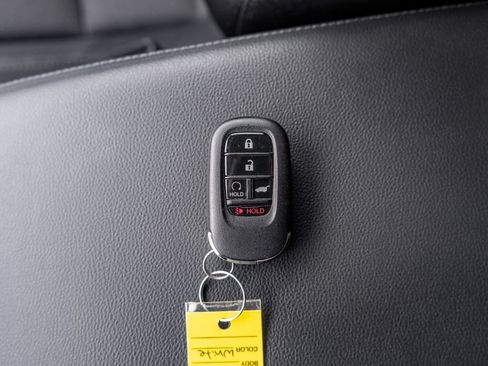 Used 2025 Honda CR-V EX image 30