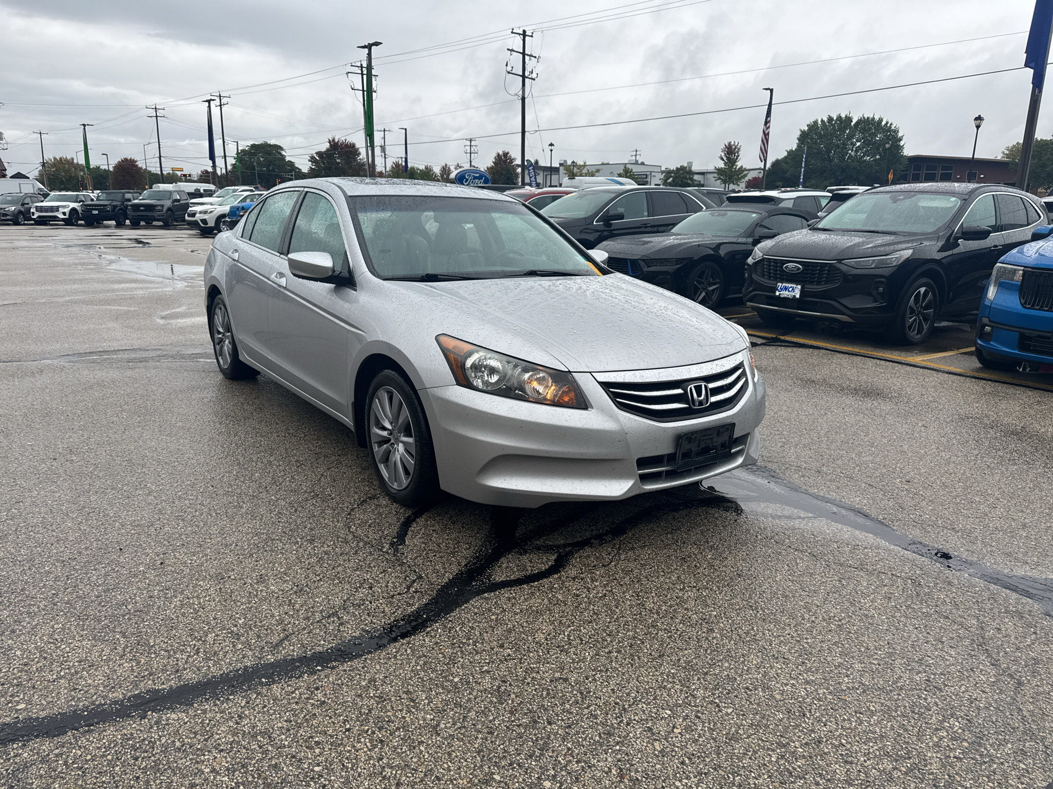 Used 2011 Honda Accord EX-L image 3