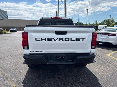 Used 2023 Chevrolet Colorado Trail Boss w/ Technology Package AWD/4WD image 4