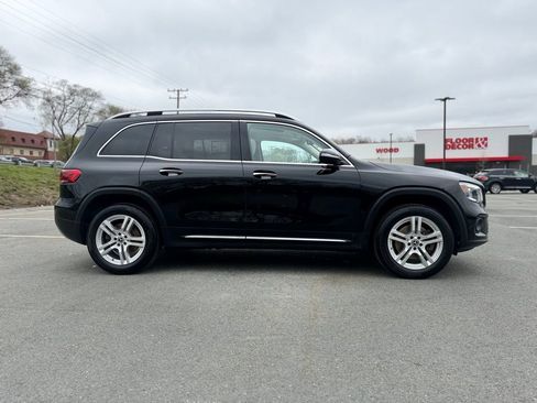 Used 2022 Mercedes-Benz GLB 250 4MATIC image 8