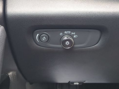 Used 2019 Chevrolet Traverse LS w/ LPO, Blackout Package FWD image 17