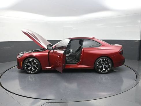 Used 2025 BMW 230i xDrive Coupe w/ M Sport Package AWD/4WD image 39