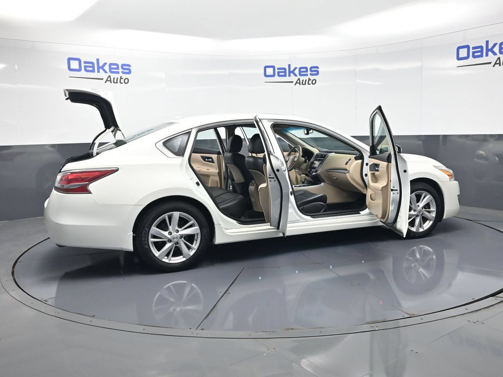 Used 2015 Nissan Altima 2.5 SV w/ Convenience Package FWD image 53
