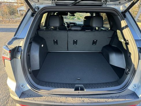 New 2026 Chevrolet Equinox LT w/ Convenience Package II image 5