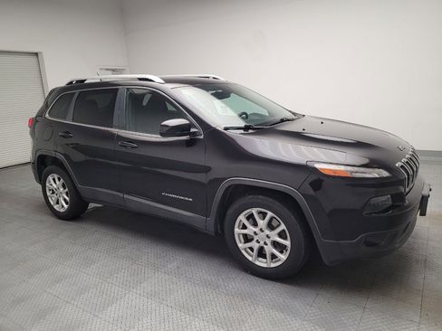 Used 2015 Jeep Cherokee Latitude FWD image 11