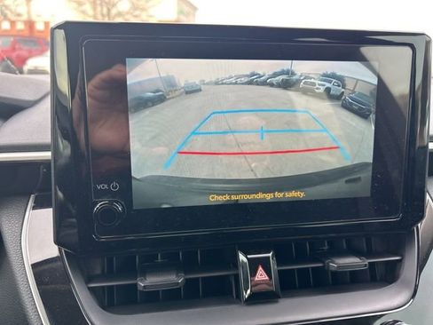 Certified 2025 Toyota Corolla LE image 12