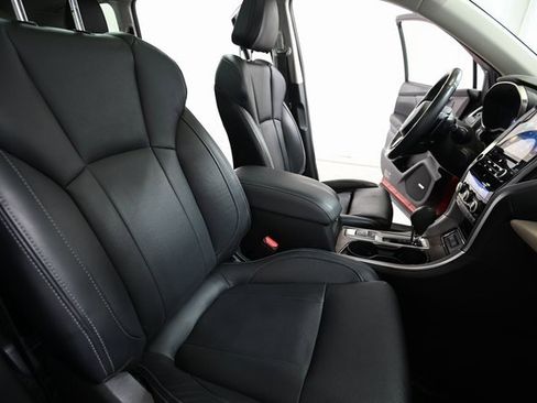 Used 2022 Subaru Ascent Touring image 29