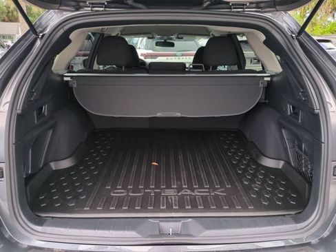Used 2025 Subaru Outback Premium AWD/4WD image 15