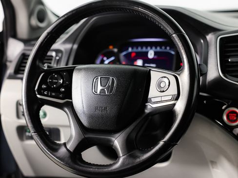 Used 2021 Honda Pilot Touring image 22