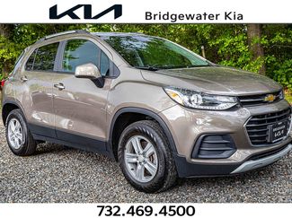 Used 2022 Chevrolet Trax LT w/ Driver Confidence Package image 1