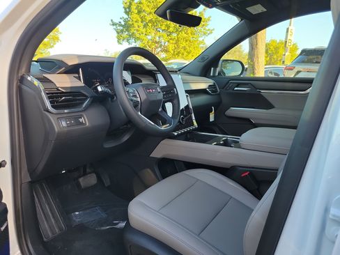 New 2026 GMC Acadia Elevation w/ Black Edition image 8