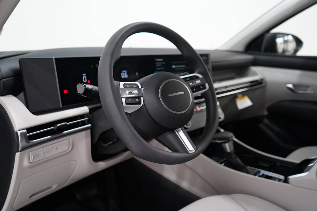 New 2026 Hyundai Tucson SEL Plus AWD/4WD image 18