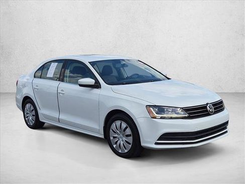 Used 2024 Volkswagen Jetta Sport FWD image 3