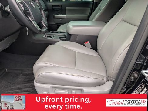 Used 2019 Toyota Sequoia SR5 AWD/4WD image 13