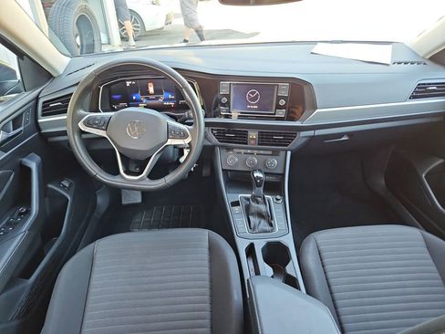 Used 2024 Volkswagen Jetta S image 9