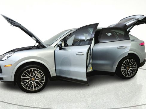Used 2023 Porsche Cayenne Coupe AWD/4WD image 11