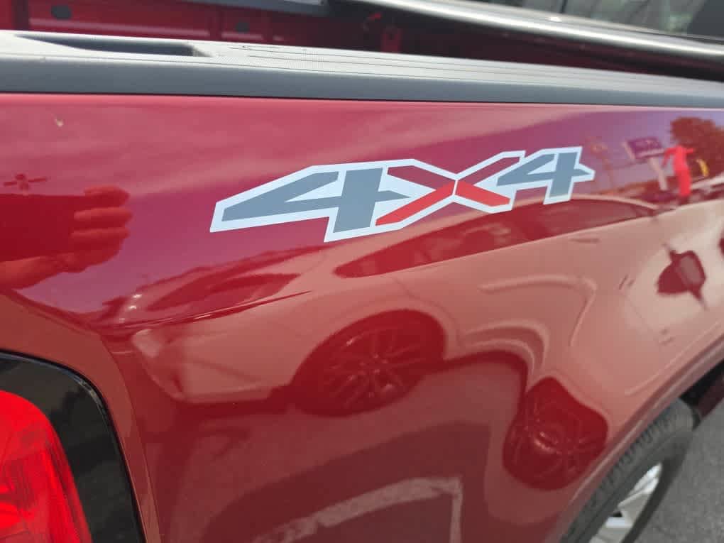 Used 2021 Chevrolet Colorado LT w/ LT Convenience Package AWD/4WD image 6