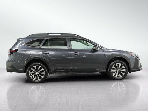 Used 2025 Subaru Outback Limited XT AWD/4WD image 6