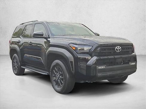 Used 2025 Toyota 4Runner SR5 AWD/4WD image 3