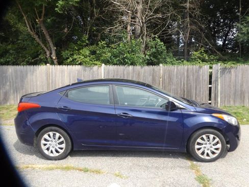 Used 2012 Hyundai Elantra GLS FWD image 6