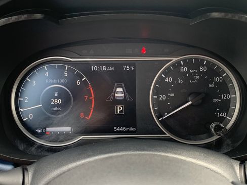 Used 2025 Nissan Versa SV w/ Trunk Package FWD image 10