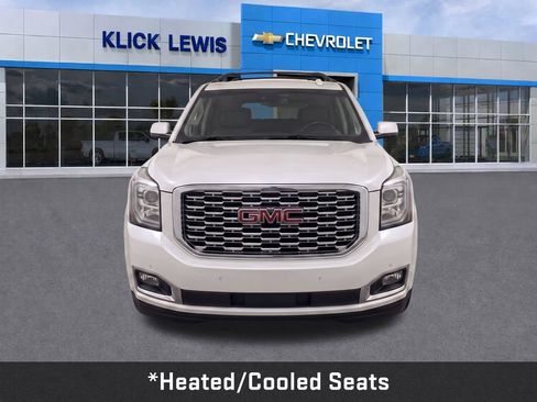 Used 2018 GMC Yukon Denali w/ Denali Ultimate Package AWD/4WD image 2
