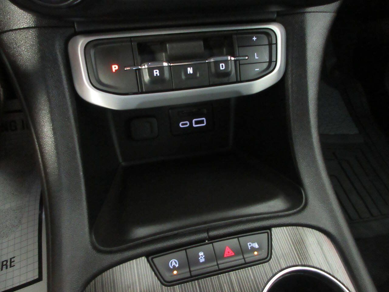 Used 2021 GMC Acadia SLT AWD/4WD image 24