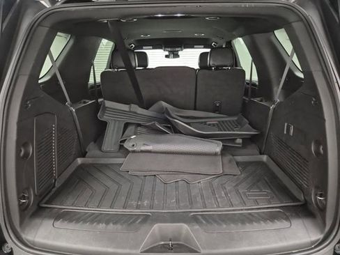 Used 2023 GMC Yukon SLE image 9