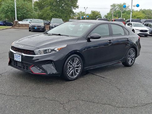 Used 2022 Kia Forte GT-Line w/ GT-Line Technology Package FWD image 3