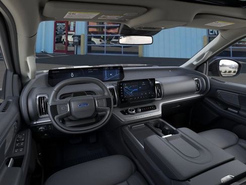 New 2025 Ford Expedition Max Platinum w/ Driver's Package image 9