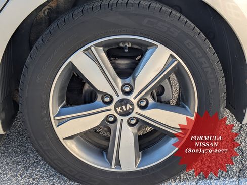 Used 2018 Kia Forte LX w/ LX Popular Package image 11