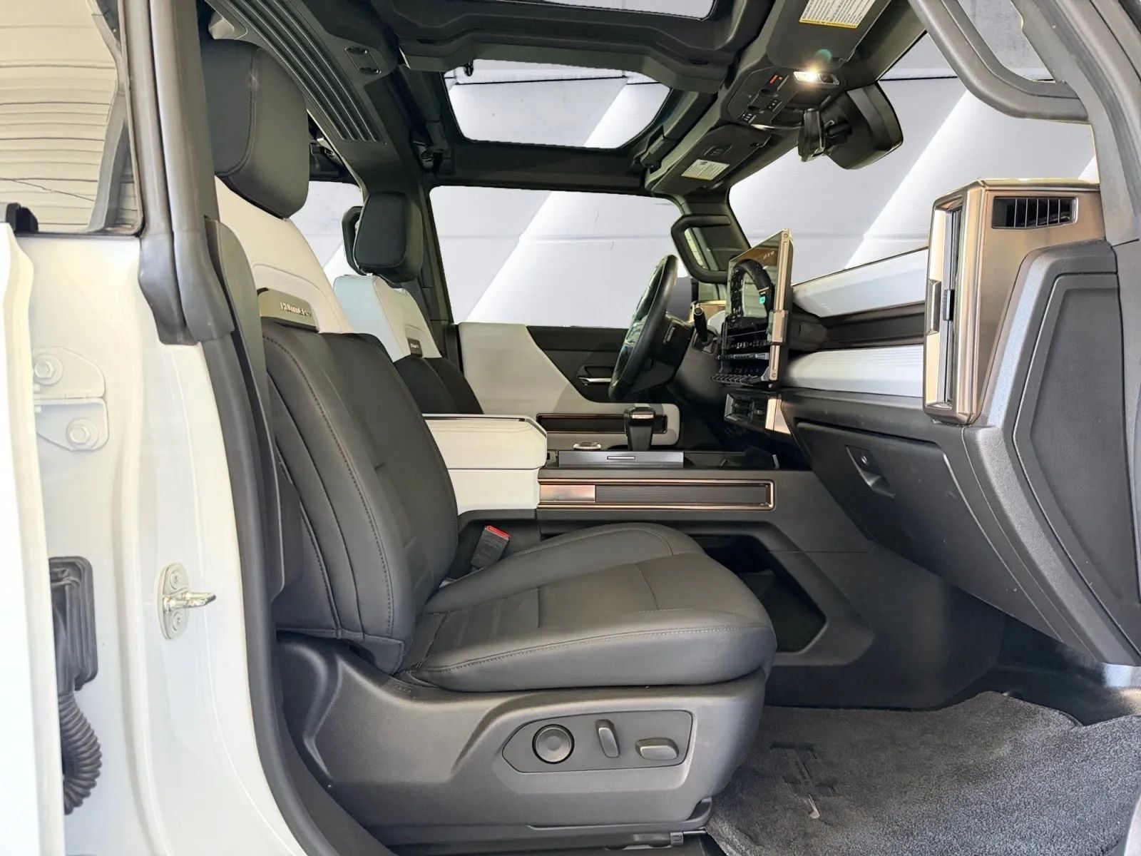 Used 2023 GMC Hummer EV Edition 1 AWD/4WD image 10