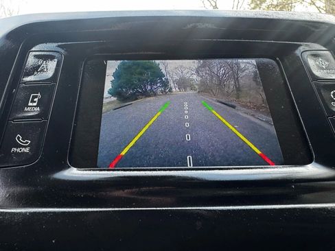 Used 2015 Jeep Cherokee Latitude w/ Comfort/Convenience Group image 18