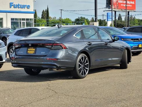 New 2026 Honda Accord Touring image 5