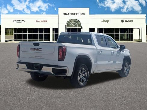 Used 2025 GMC Sierra 1500 SLT RWD image 7