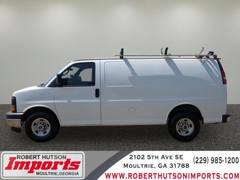 Used 2017 GMC Savana 2500 RWD image 1