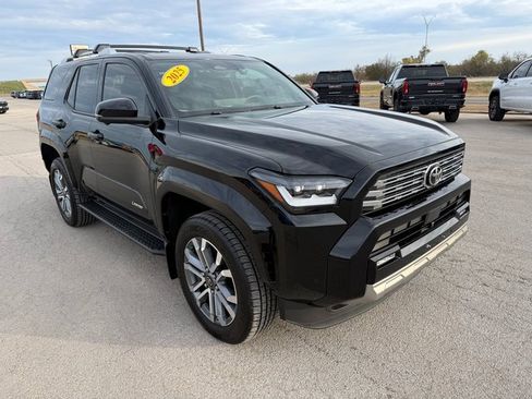 Used 2025 Toyota 4Runner 4WD image 8