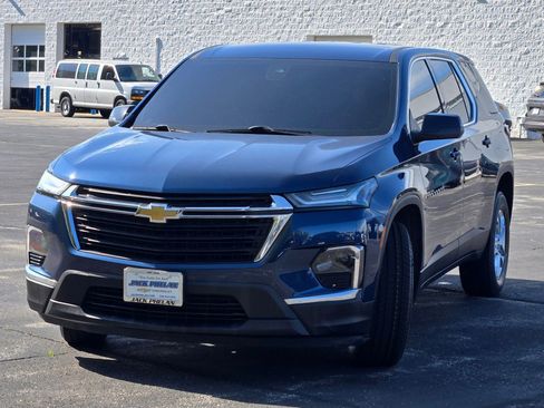 Certified 2022 Chevrolet Traverse LS FWD image 5