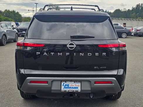 New 2026 Nissan Pathfinder SL w/ SL Premium Package AWD/4WD image 6