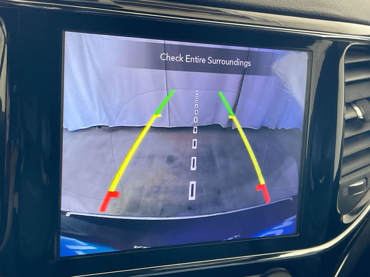 Used 2019 Jeep Grand Cherokee Limited AWD/4WD image 17