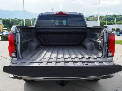 Used 2024 Chevrolet Colorado LT w/ LT Convenience Package III AWD/4WD image 14