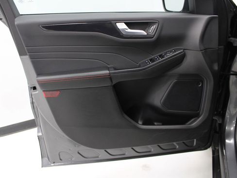 Used 2024 Ford Escape ST-Line image 12