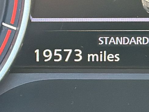 Used 2023 Nissan Rogue SL w/ SL Premium Package image 25