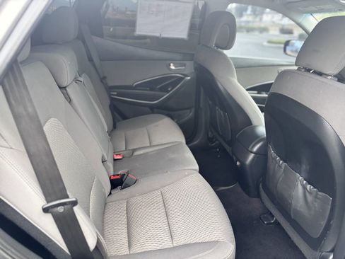 Used 2018 Hyundai Santa Fe Sport image 19