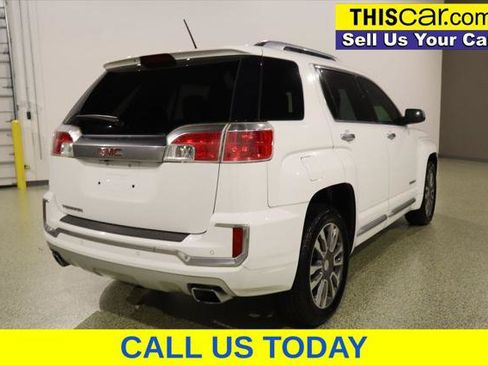 Used 2017 GMC Terrain Denali w/ Cargo Package FWD image 8