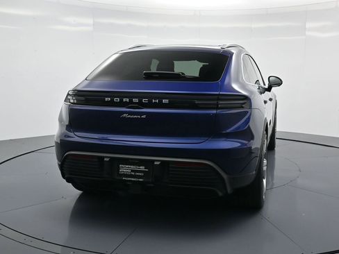 Used 2024 Porsche Macan 4 Electric AWD/4WD image 22
