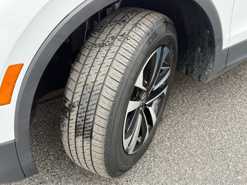 Used 2024 Volkswagen Tiguan S image 11